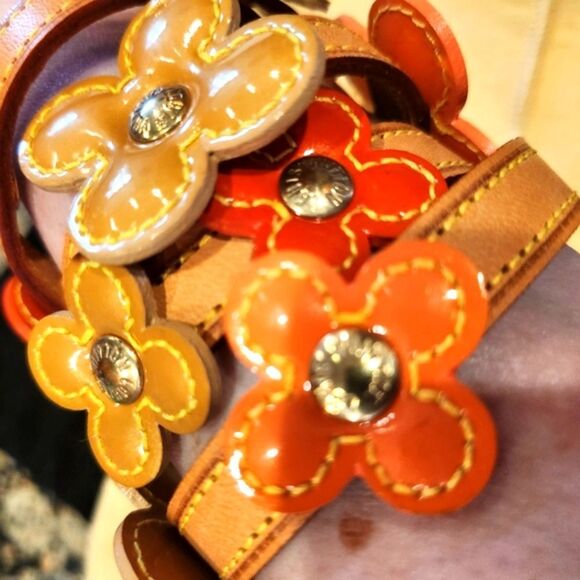 Authebtic Louis Vuitton Vernis Fleur Double Wrap Bracelet Cojer - Picture 3 of 13